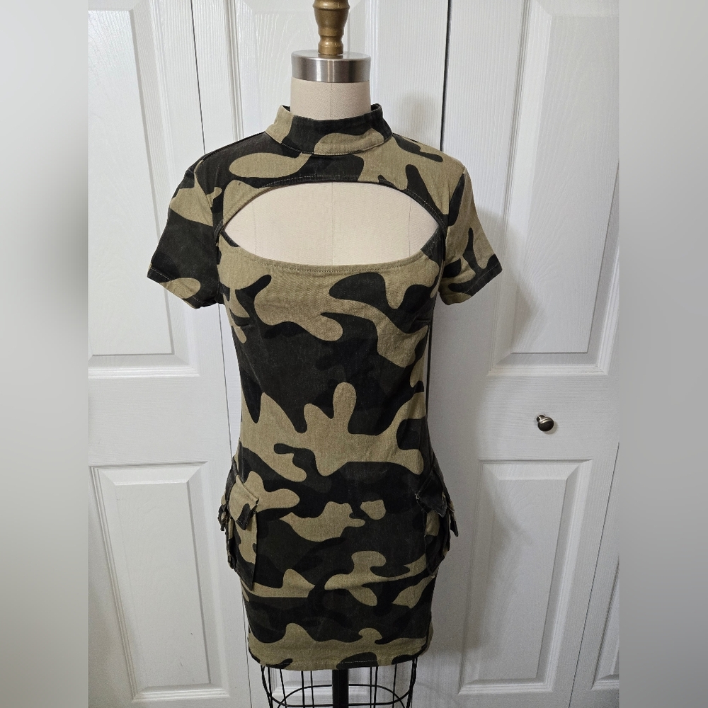 Camoflage Dress, Peek A Boo Chest Window, Medium, XTaren Excellent Condition